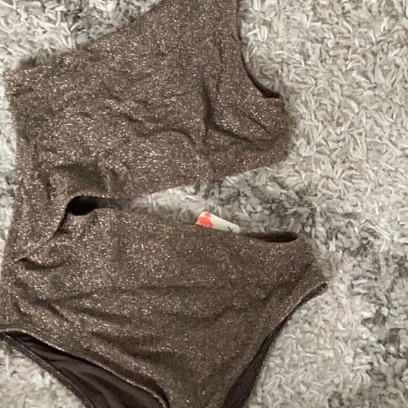 NEW FREE PEOPLE BEACH RIOT CELINE SHINE ONE PIECE - Picture 5 of 5